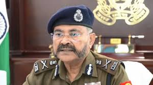 UP पुलिस की सोशल मीडिया पर बड़ी कार्रवाई: अफवाह फैलाने वाले 40 अकाउंट्स पर केस, 25 गिरफ्तार